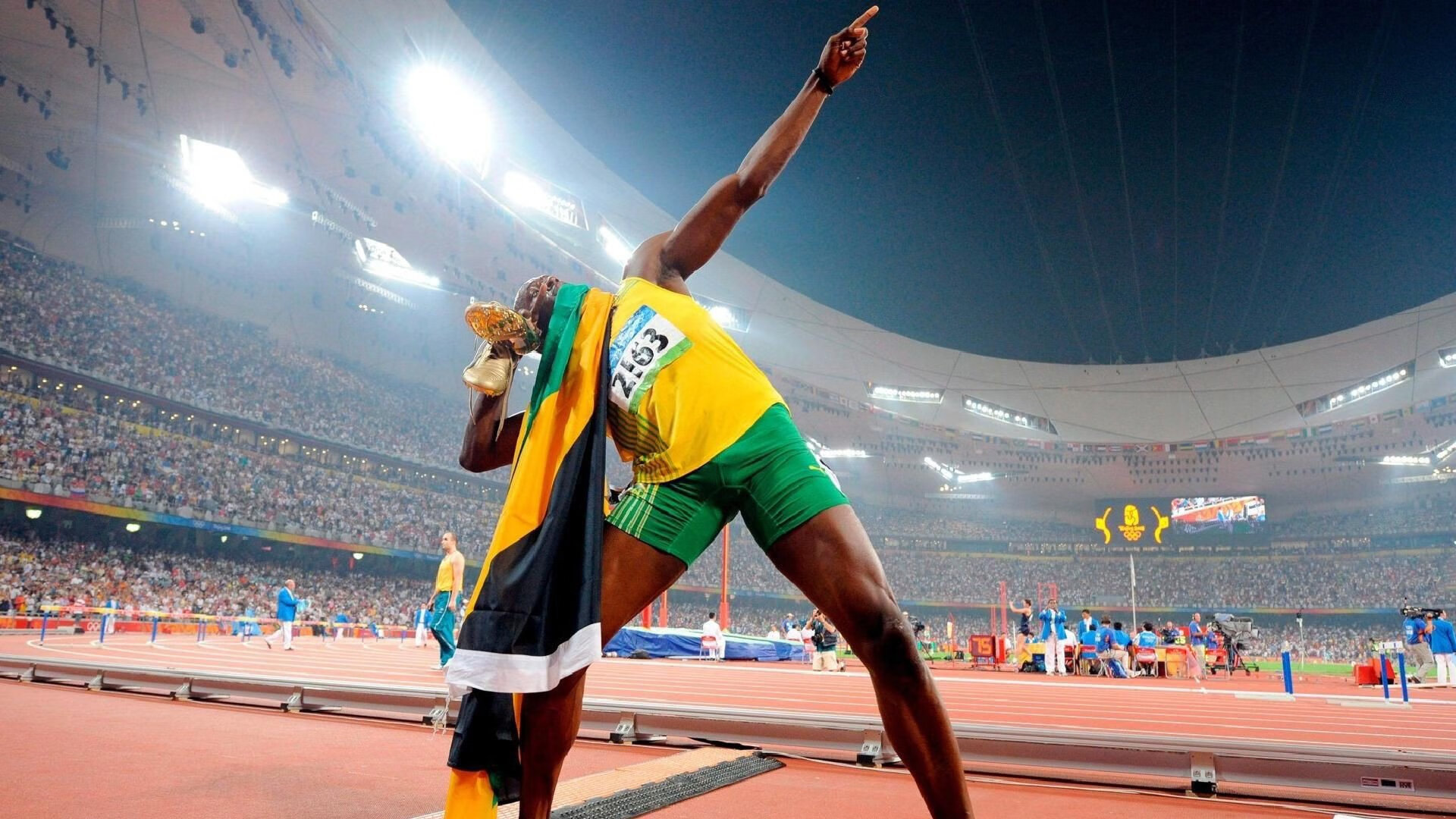 瑞士骑手马丁·福克斯荣获2024年最佳障碍赛骑手奖，表彰其卓越表现。